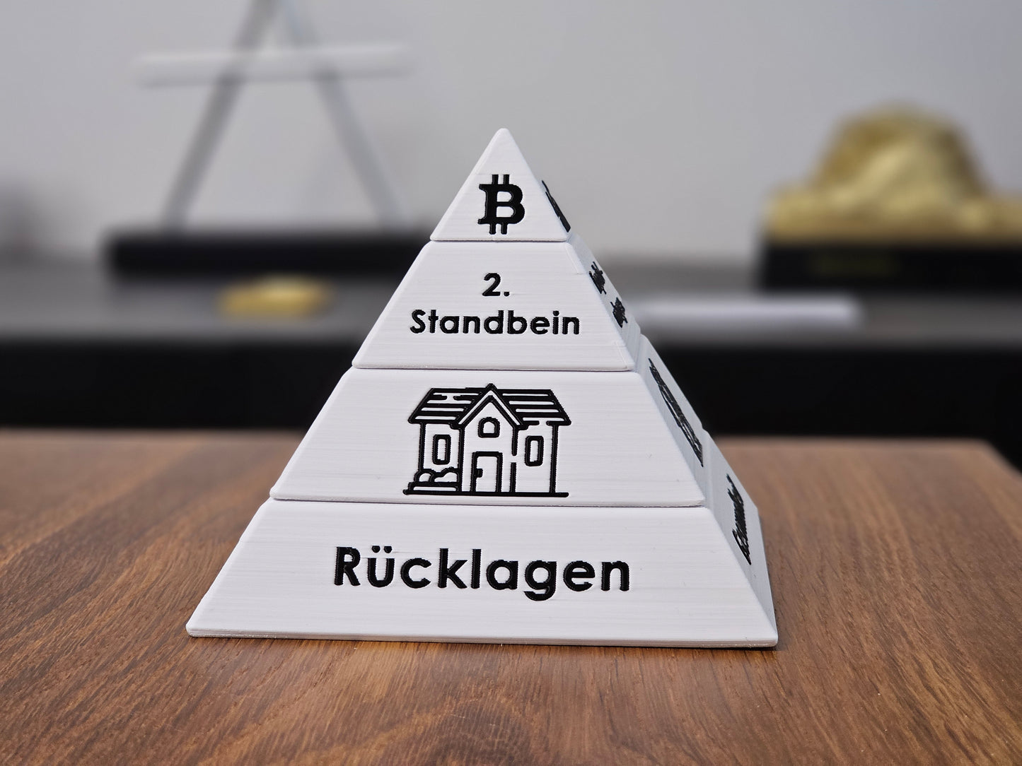 Pyramida